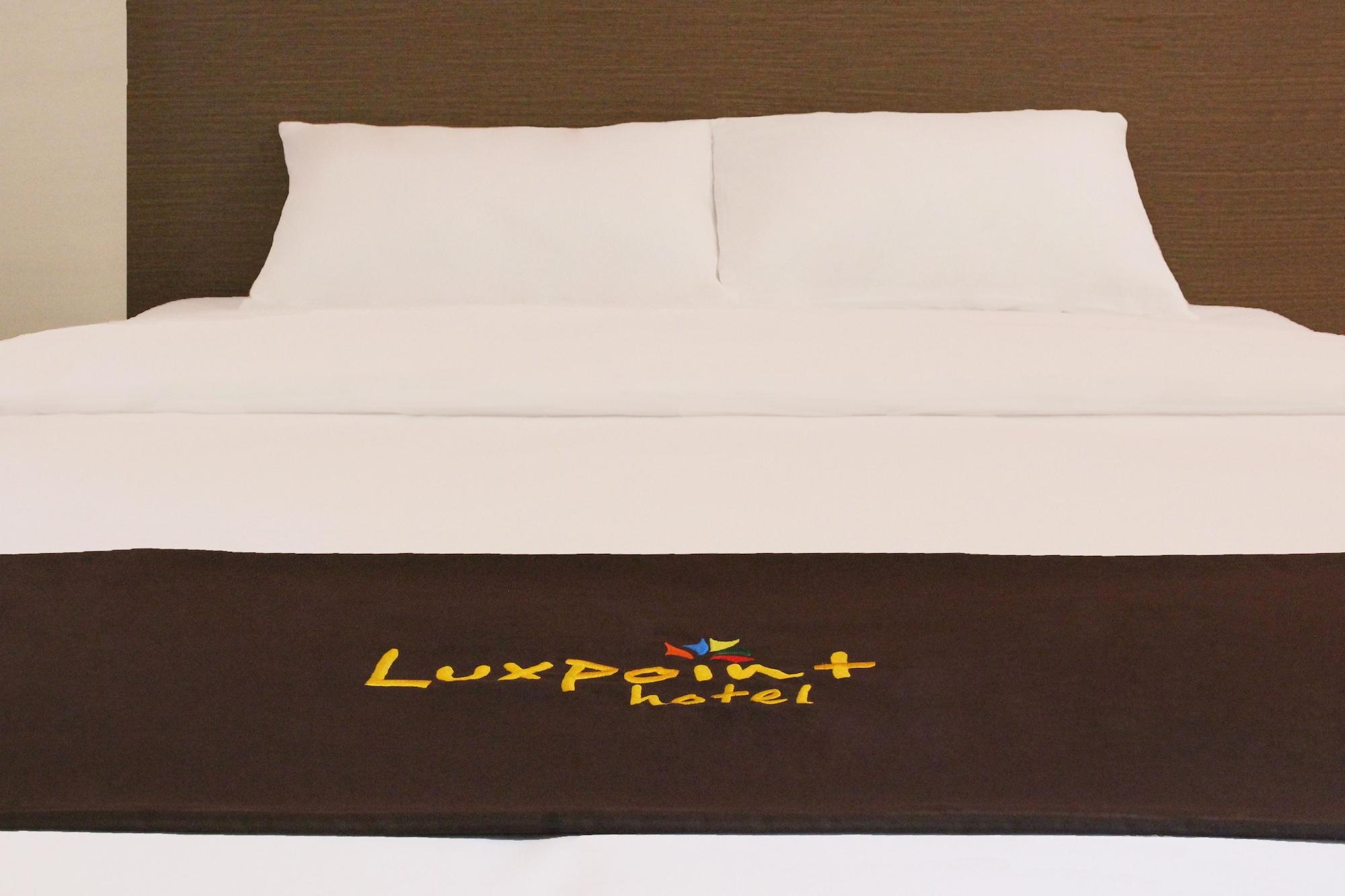 Luxpoint Hotel Baratajaya Surabaya Luaran gambar