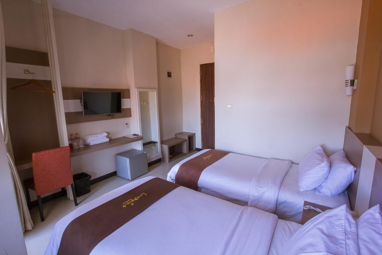 Luxpoint Hotel Baratajaya Surabaya Luaran gambar